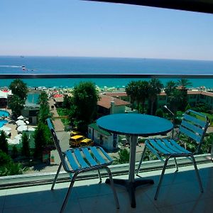 Delfino Boutique Apart Hotel